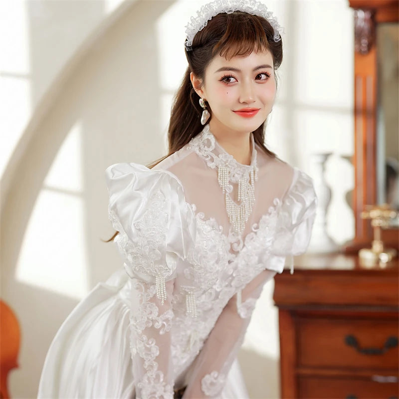 2210# Real Photos Vintage Exquisite Appliques Pearls Lace Wedding Dress Sweep Train Bridal Gown Puffy Sleeves Princess Ball Gown