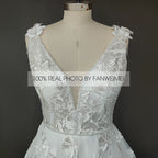Real Photos Elegant Backless Sleeveless A-Line Tulle Lace Applique Wedding Dress Deep V-Neck Women Bridal Gown for Wedding