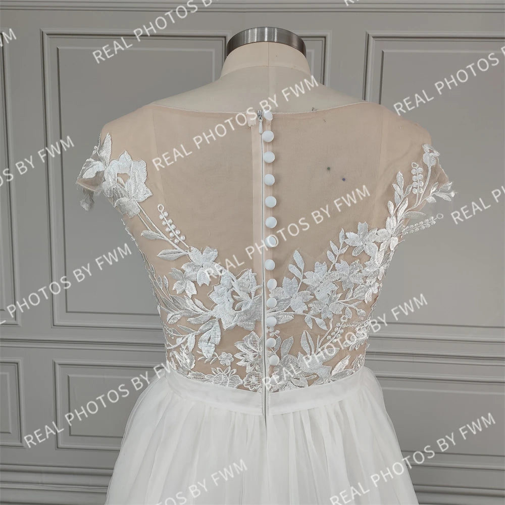 Real Photos High Quality Boat Neck Cap Sleeve Split Appliques Lace Wedding Dress Elegant Tulle A-line Bridal Gown for Women