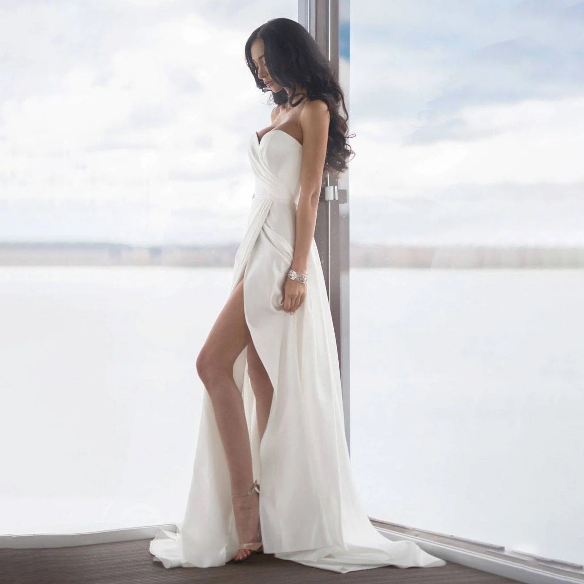 8270#Real Photos Strapless Sleeveless Sweetheart Open Back Chiffon Sweep Train Ruched Slit Wedding Dress Wedding Bridal Gown