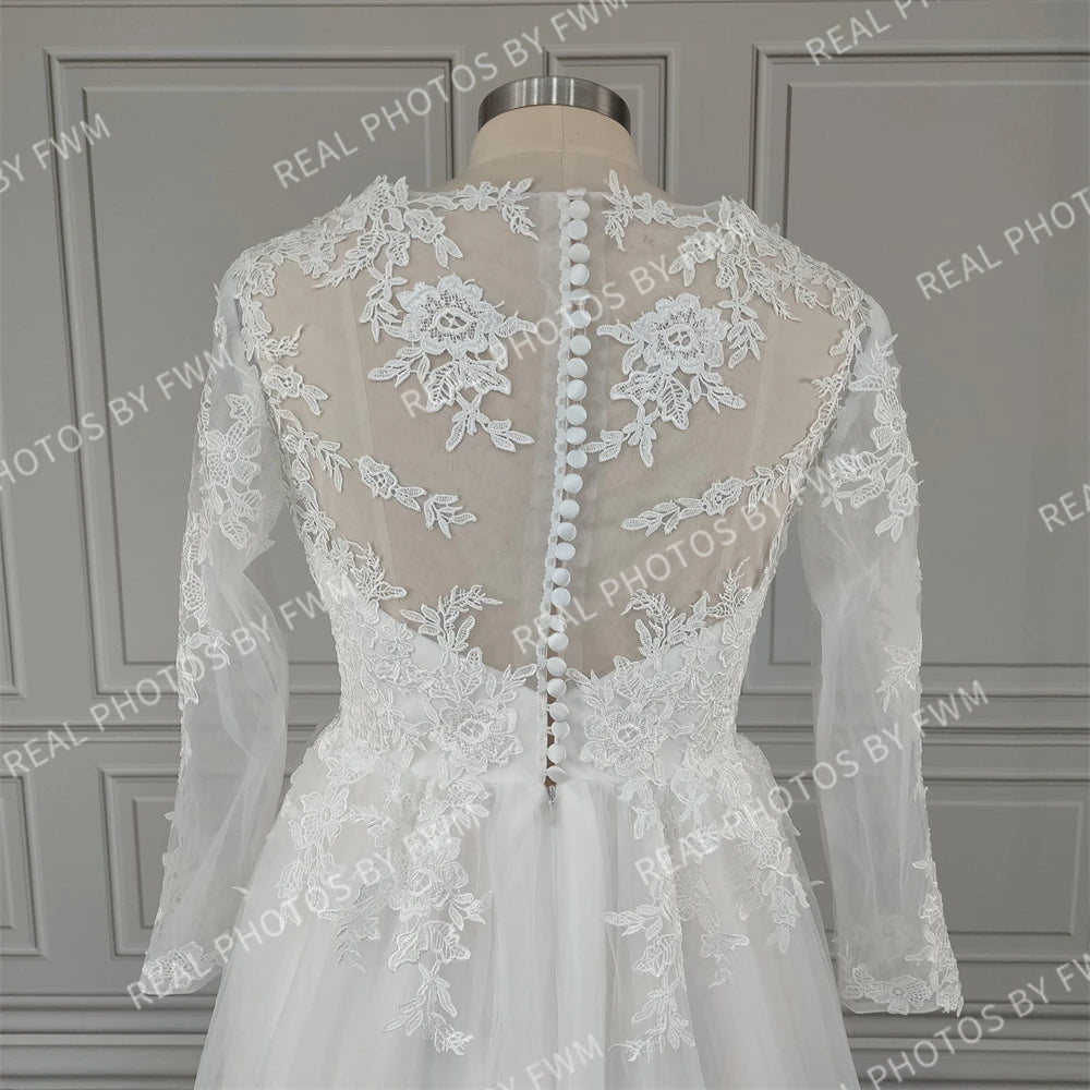 100% Real Photos Boho Boat Neck Long Sleeves Appliques Lace A-line Sweep Train Wedding Dress Illusion Back Bride Gown for Women