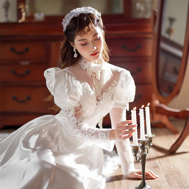 2210# Real Photos Vintage Exquisite Appliques Pearls Lace Wedding Dress Sweep Train Bridal Gown Puffy Sleeves Princess Ball Gown