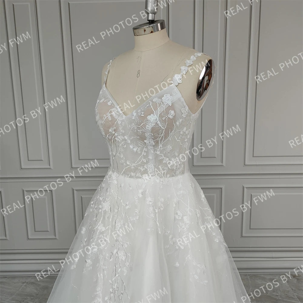 Real Photos High Quality Spaghetti Straps Low Back A-line Wedding Dress for Women Flowers Sequined Lace Bridal Gown
