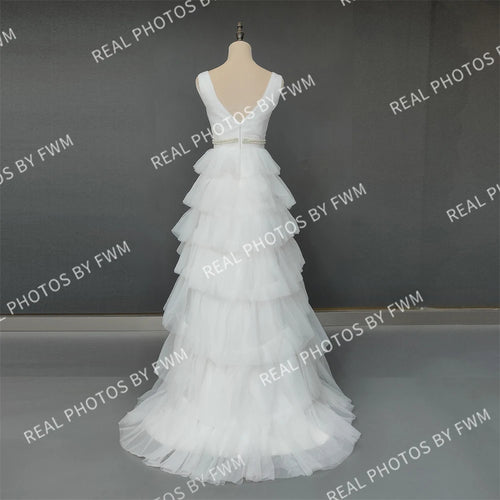 100% Real Photos Elegant V-Neck Sleeveless Tiered Tulle Ball Gown for Wedding Backless Ruffles A-line Wedding Dress for Women
