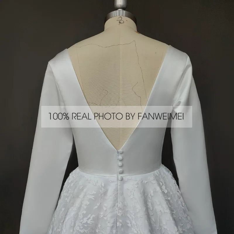 Real Photos Elegant Full Sleeves V-Neck A-line Satin Wedding Dress Appliques Lace Sweep Train Backless Bride Gown for Women