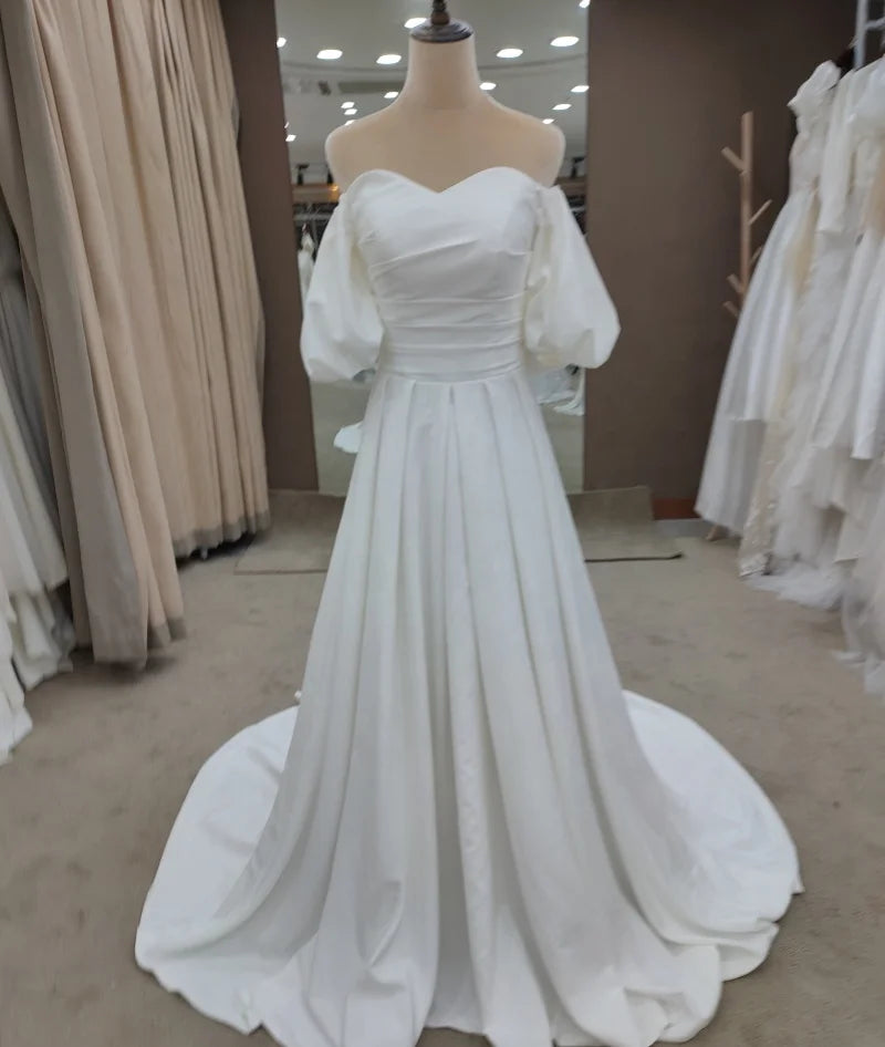 #3150  Real Photos Special Design Sweetheart Puff  Sleeve Lace-up Satin Soft Ivory Strapless Bridal Gown Wedding Dress