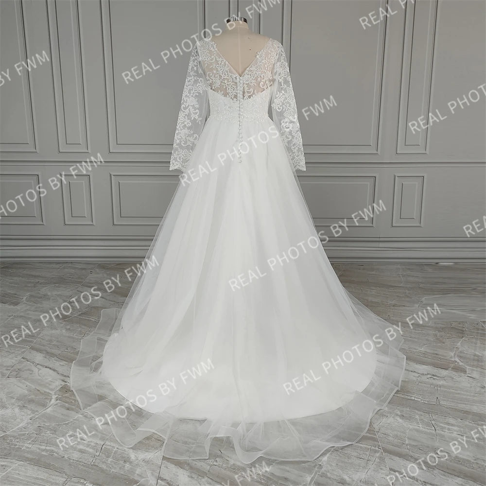Real Photos Classic Sweep Train Long Sleeve A-Line Tulle Wedding Dress Boat Neck Applique Bridal Gown for Women