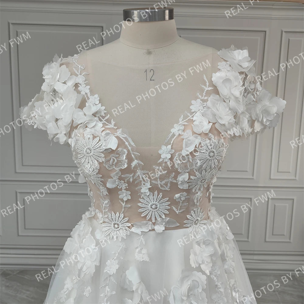 #8150 Real Photos Romantic 3D Flowers V-neck Sweep Train Backless A-line Lace Wedding Dress Bridal Gown for Women Custom Made