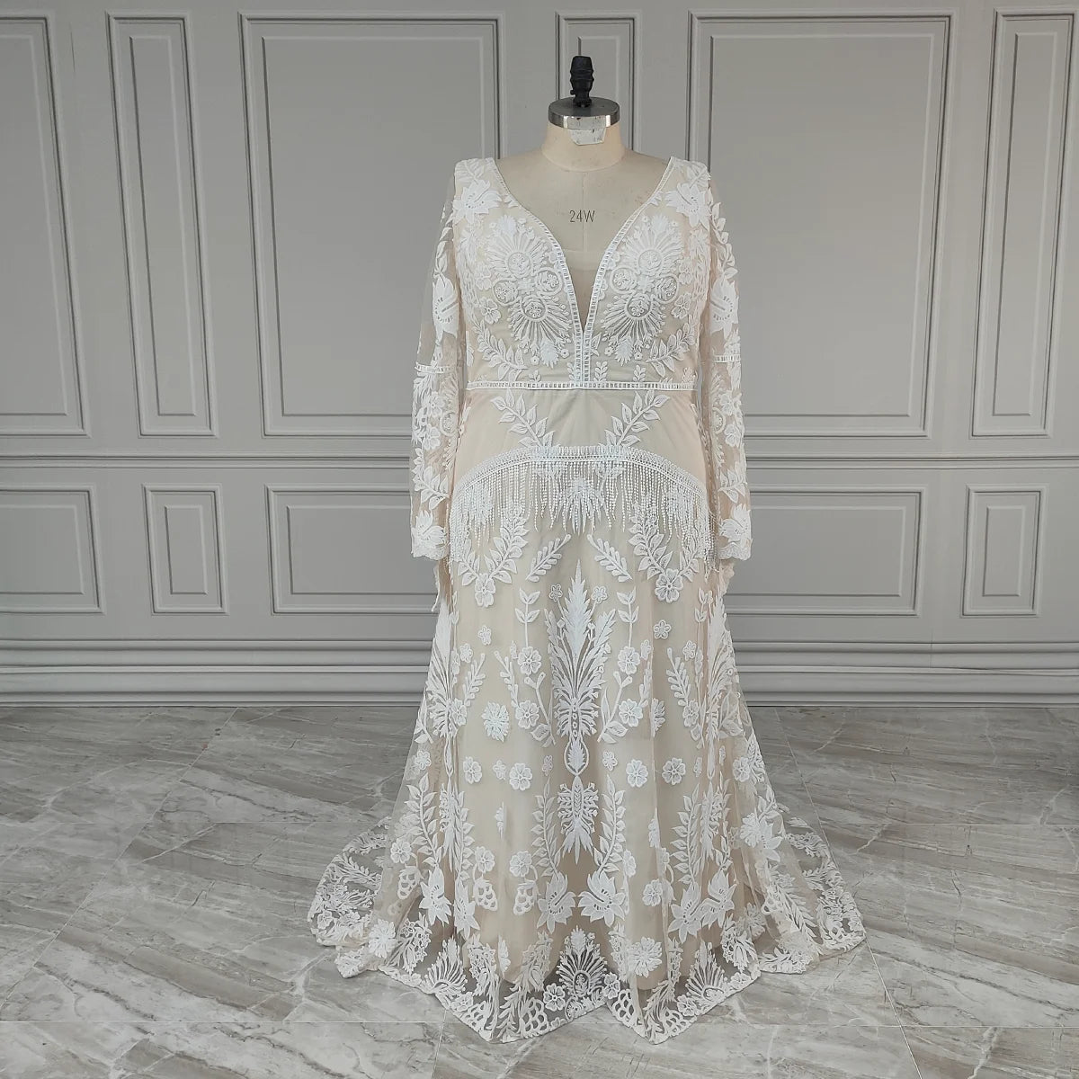 12582# Real Photos Bohemia Sweep Train V-Neck A-line Wedding Dress Appliques Lace Bridal Gown With Tassel Puffy Sleeves