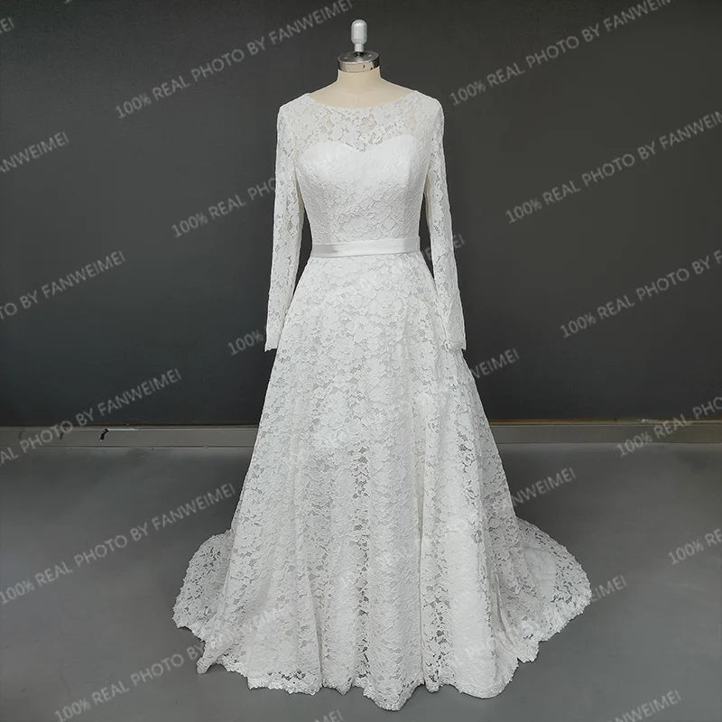 Real Photos High Quality Corset Back O-Neck Lace Long Sleeve A-Line Appliques Lace Wedding Dress for Women Bridal Gown