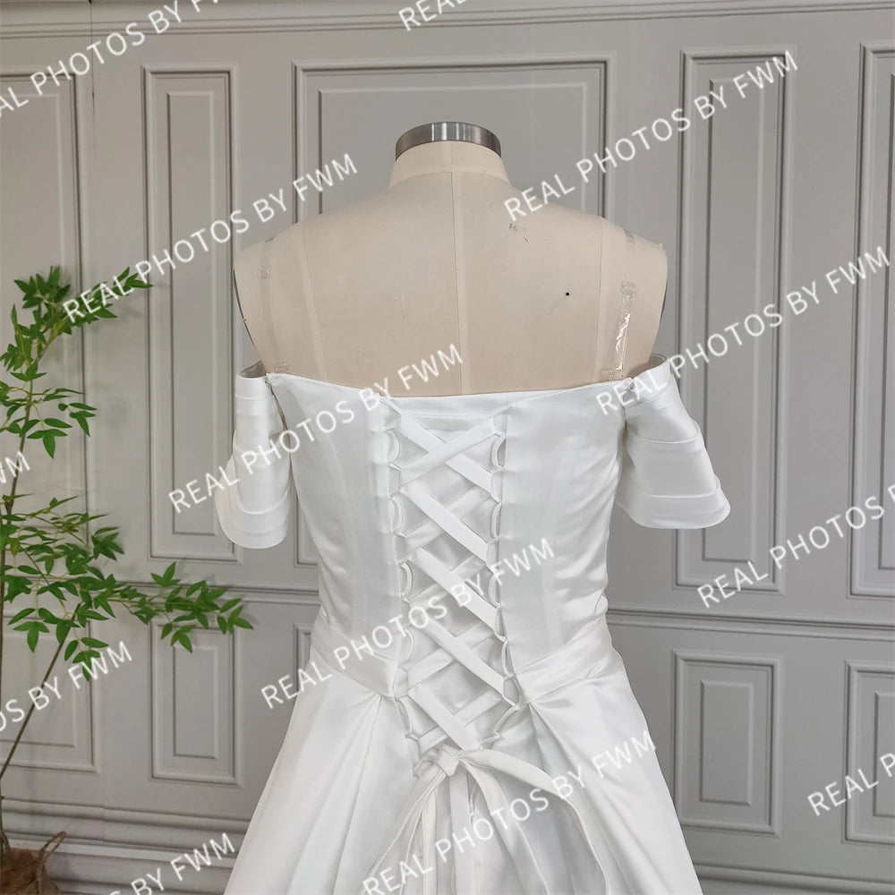 Real Photos High Quality Strapless Pleat Satin A-line Wedding Dress Elegant Side Split Bridal Gown With Detachable Sleeves