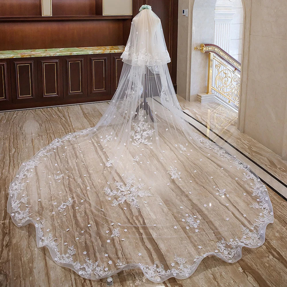V301 New Arrivals Appliques Two Layer Lace Veil New Bride Wedding Dress Accessories 4 Meters Long Trailing Soft Veil
