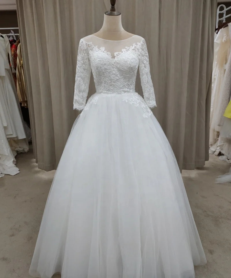 #3143 Real Photos  Special Design 3/4 Long  Sleeve Lace Ivory Lace-up O-Neck Floor Length Bridal Gown Wedding Dress