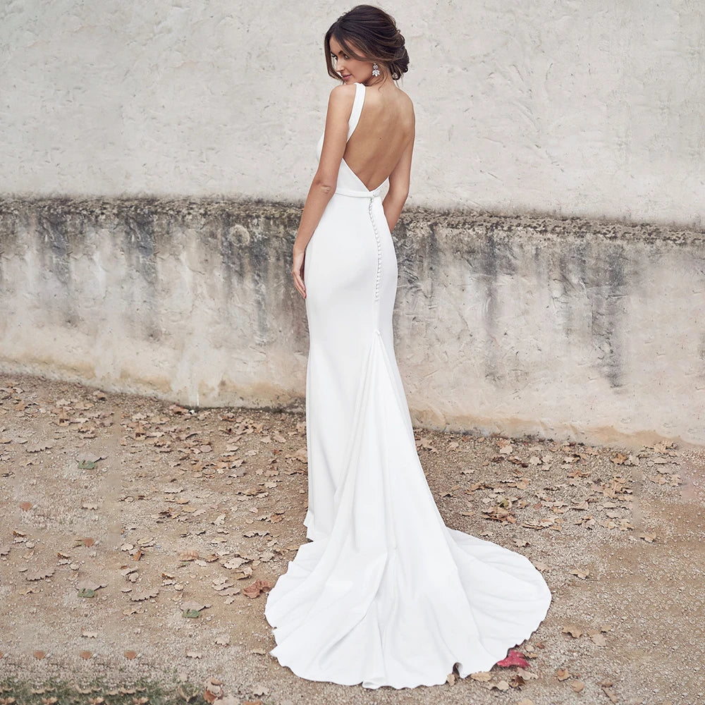 8705# Real Photos Simple Beach Sweep Train Wedding Dress V Neck Backless Soft Stain Bride Gown for Lawn Wedding Party