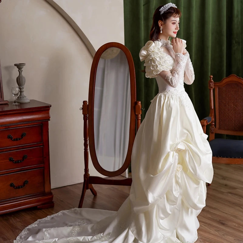 2209# Real Photos Vintage Renaissance 1920s Exquisite Appliques Pearls Lace Wedding Dress Sweep Train Bridal Gown Ball Gown
