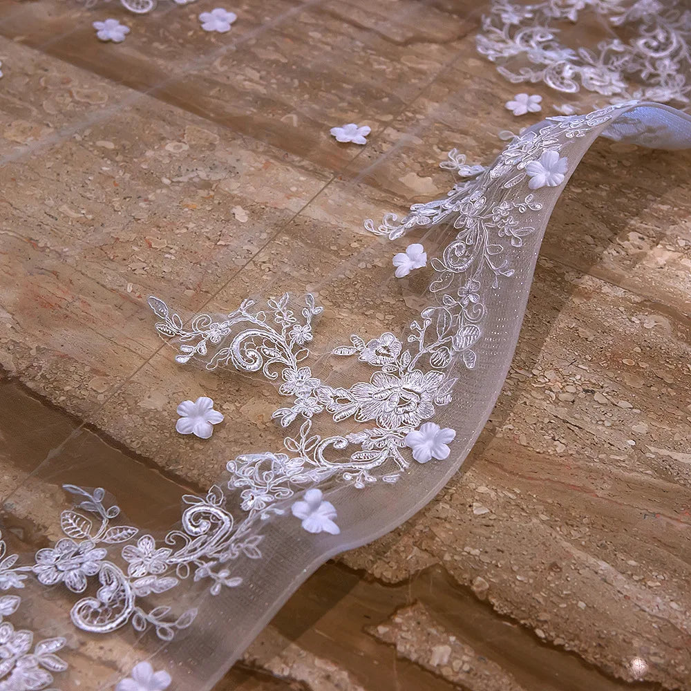 V301 New Arrivals Appliques Two Layer Lace Veil New Bride Wedding Dress Accessories 4 Meters Long Trailing Soft Veil
