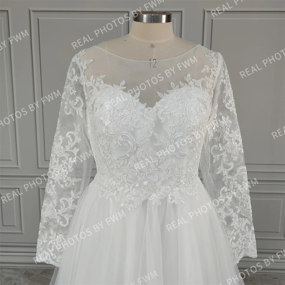 Real Photos Classic Sweep Train Long Sleeve A-Line Tulle Wedding Dress Boat Neck Applique Bridal Gown for Women