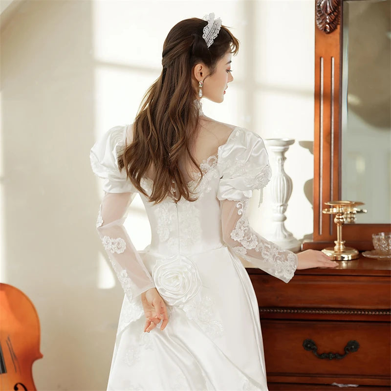 2210# Real Photos Vintage Exquisite Appliques Pearls Lace Wedding Dress Sweep Train Bridal Gown Puffy Sleeves Princess Ball Gown