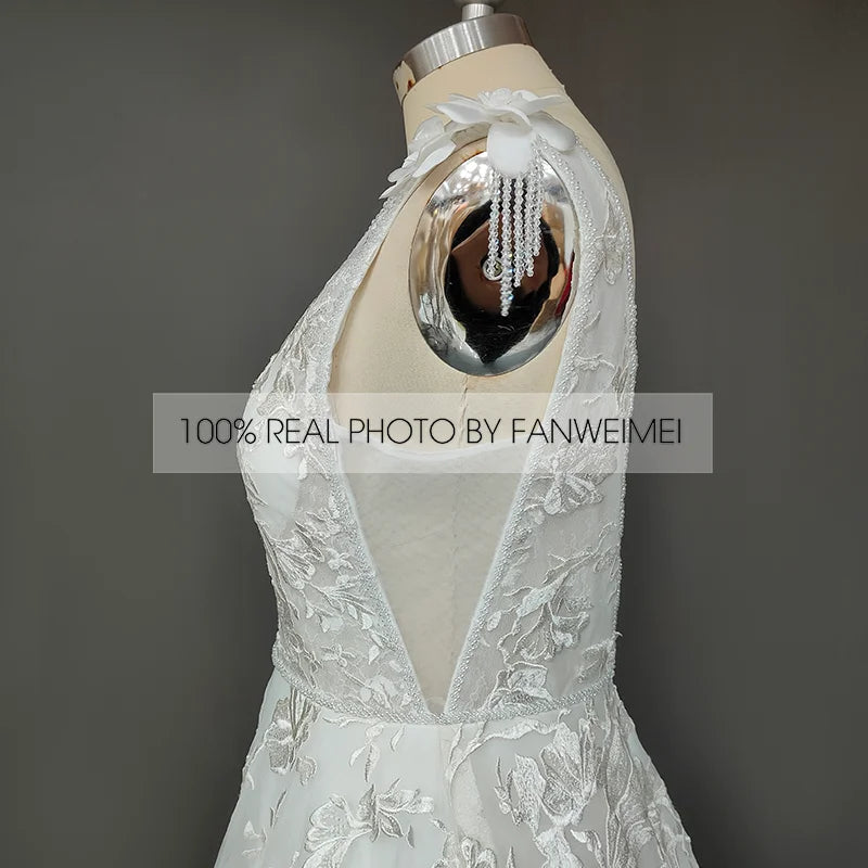 Real Photos Elegant Backless Sleeveless A-Line Tulle Lace Applique Wedding Dress Deep V-Neck Women Bridal Gown for Wedding