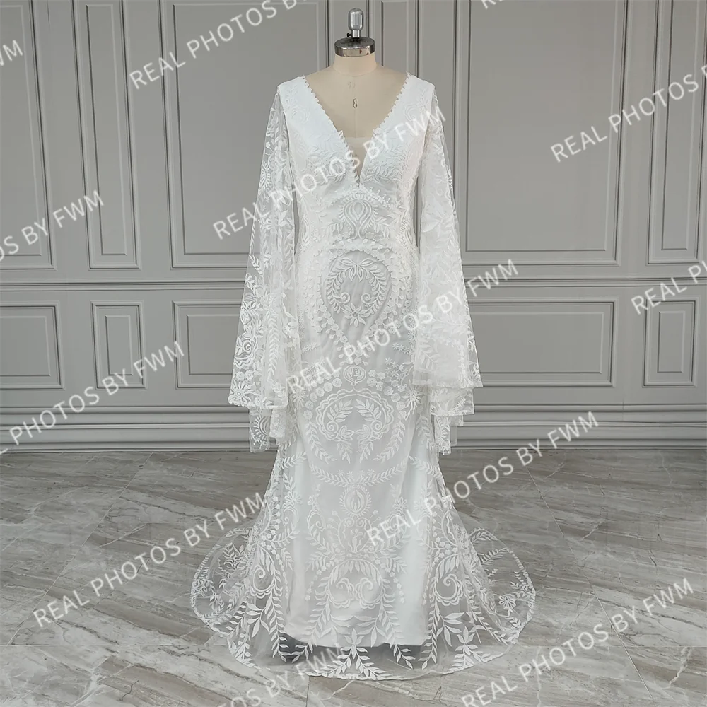 Real Photos High Quality Bohemian Flare Sleeves V-Neck Open Back Lace Wedding Dress Elegant Women Bride Dress for Wedding