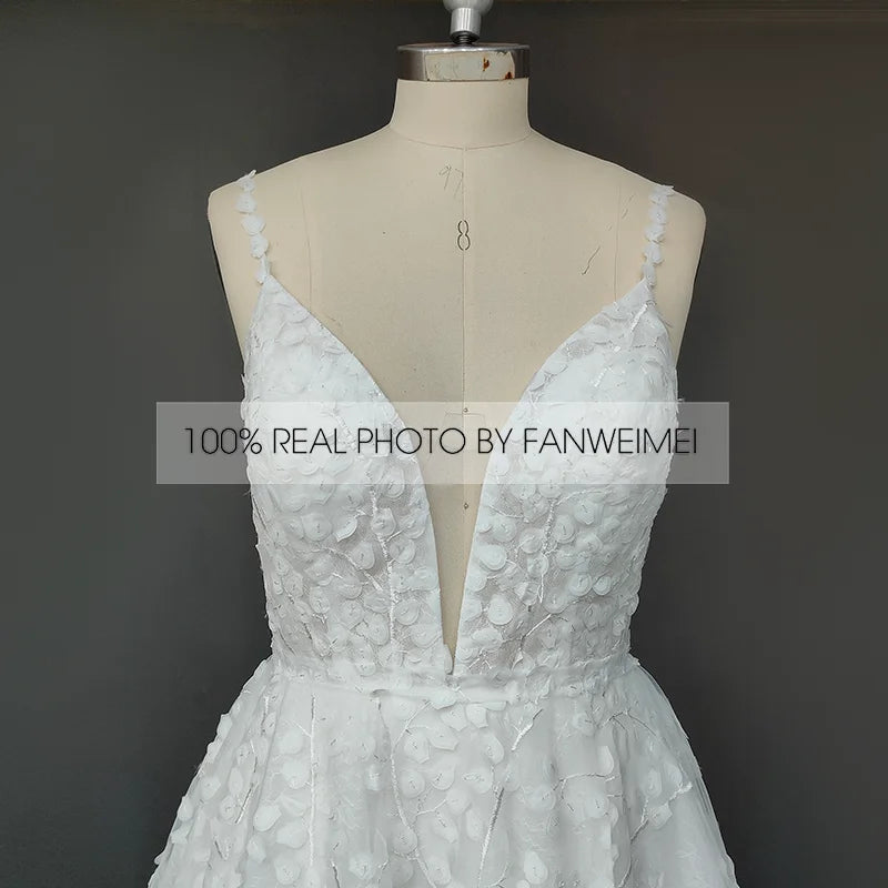 Real Photos Elegant Spaghetti Straps 3D Lace Wedding Dress Sleeveless Low Back Illusion Deep V-Neck Bridal Gown for Women
