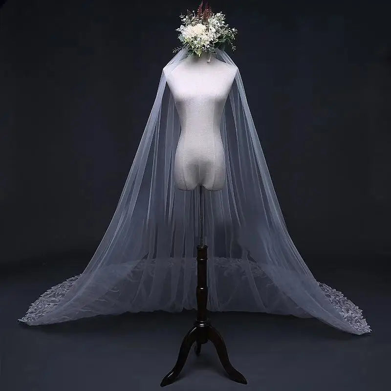 3.8*3  Meter White One Layer Lace Long Bridal Veil Comb